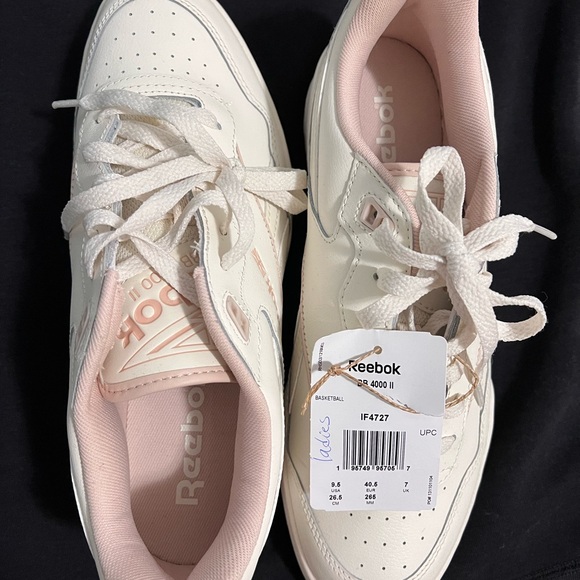 reebok shoes - Picture 2 of 3